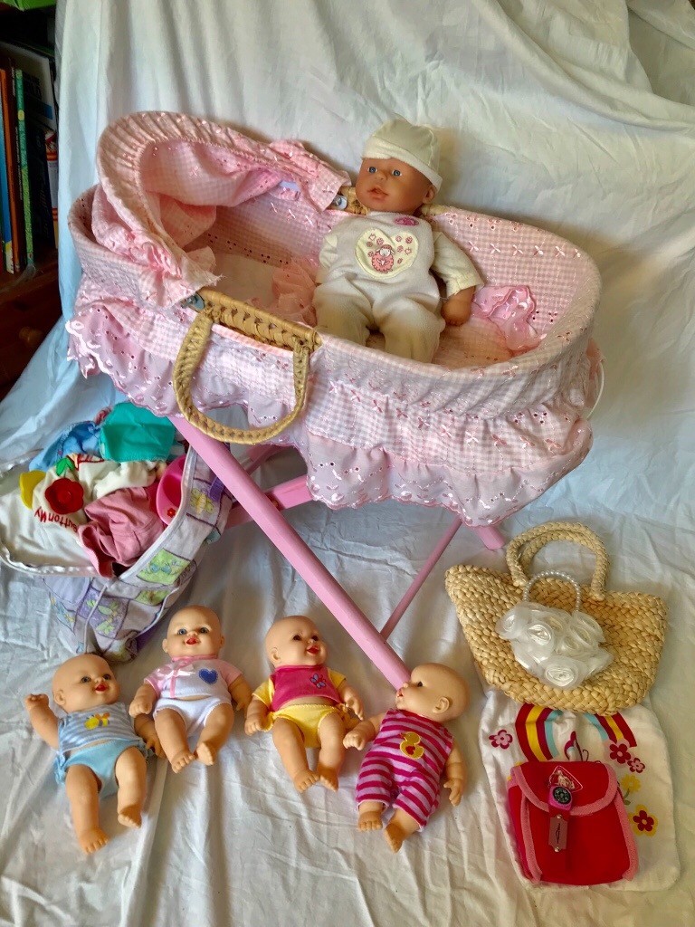 tesco dolls moses basket